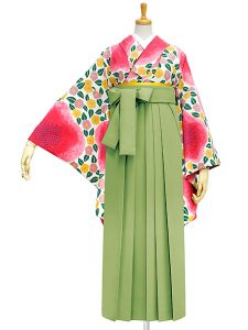 着物と袴のレンタルセット商品画像。袴は抹茶色。着物はピンク色。大梅に椿柄のデザイン。